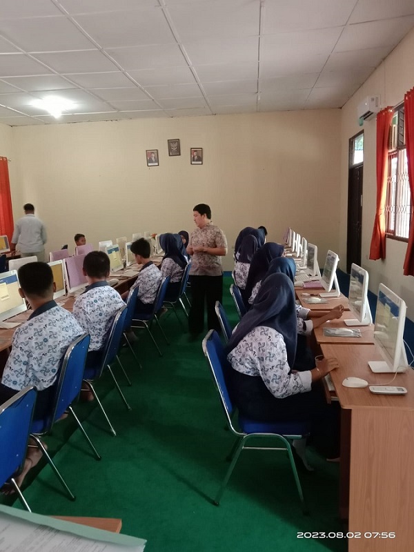 PROSES SIMULASI ANBK SMP N 1 SIJUK TAHUN 2023