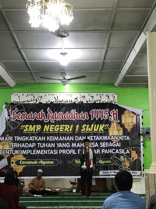 CERAMAH AGAMA DALAM RANGKA MENGISI BULAN SUCI RAMADHAN CERAMAH AGAMA DALAM RANGKA MENGISI BULAN SUCI RAMADHAN