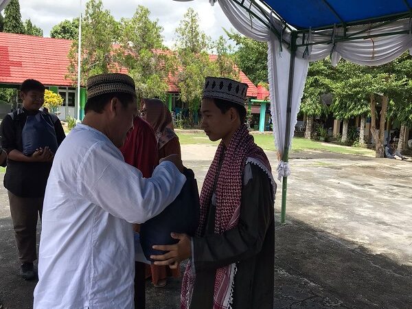 PELAKSANAAN BANTUAN SOSIAL DI SMP N 1 SIJUK