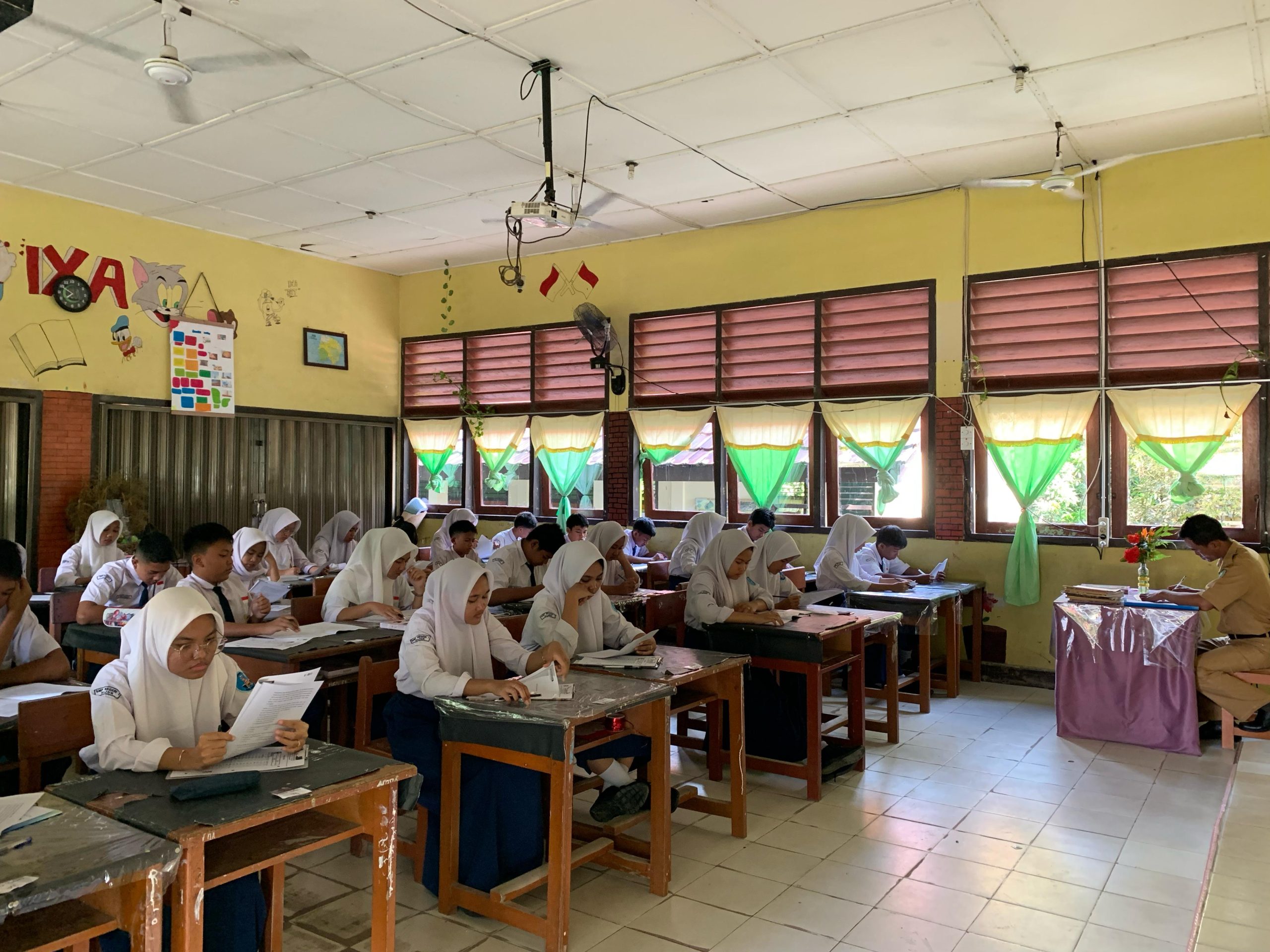 Pelaksanaan Sumatif Tengah Semester Genap 2024/2025 Pelaksanaan Sumatif Tengah Semester Genap 2024/2025