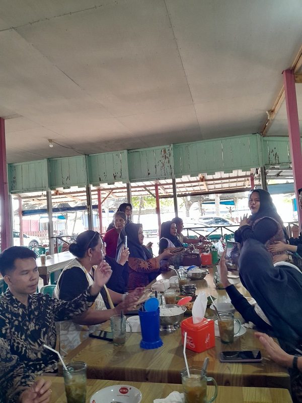PELEPASAN TENAGA TEKNIS DAN PENYAMBUTAN GURU DENGAN STATUS P3K PELEPASAN TENAGA TEKNIS DAN PENYAMBUTAN GURU DENGAN STATUS P3K