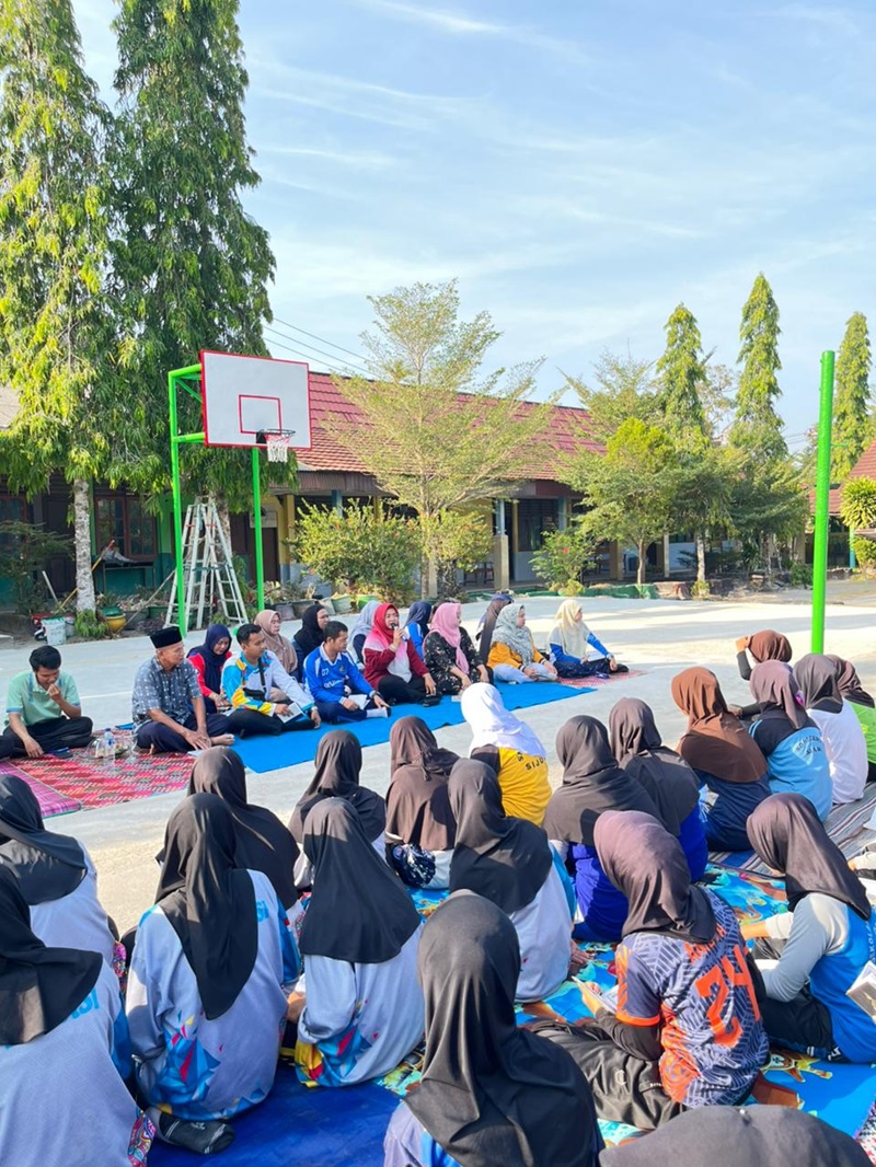 Jumat Religi Menumbuhkan Karakter Religius dan Akhlak Mulia di SMP Negeri 1 Sijuk Jumat Religi Menumbuhkan Karakter Religius dan Akhlak Mulia di SMP Negeri 1 Sijuk