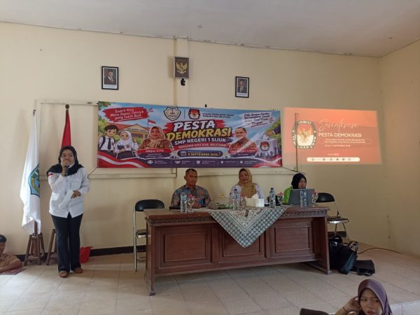 SOSIALISASI KPU KABUPATEN BELITUNG di SMP NEGERI 1 SIJUK DENGAN TEMA PESTA DEMOKRASI